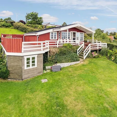 Gesine - 50m To The Fjord By Interhome